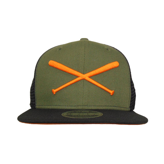 JustFitteds Crossed Bats Logo New Era 9FIFTY Trucker BLKOLV
