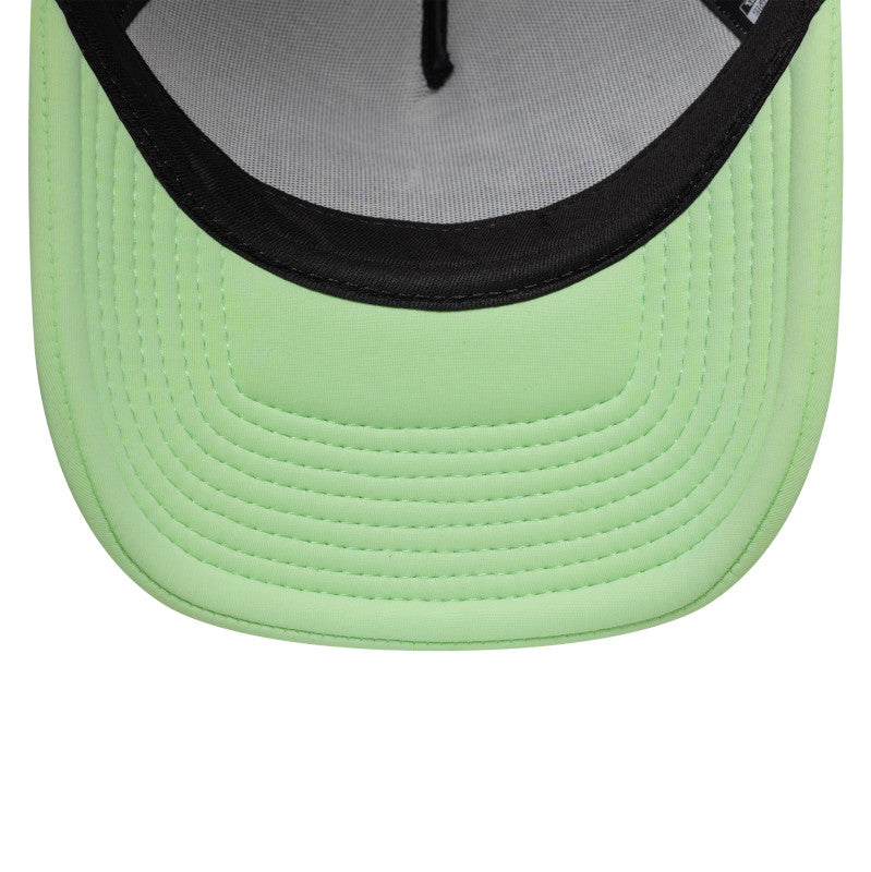 New Era Foam Patch Trucker Cap Drag light green