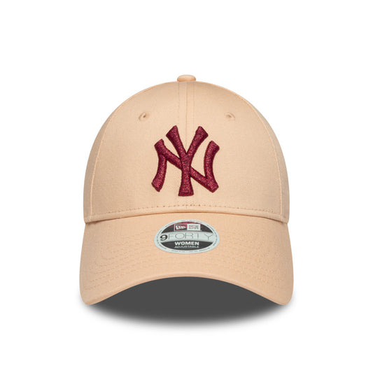 Womens New York Yankees 9FORTY New Era Cap apricot