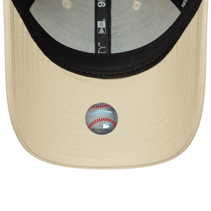 WMNS New York Yankees Beige 9FORTY New Era Cap beige
purple Undervisor View
