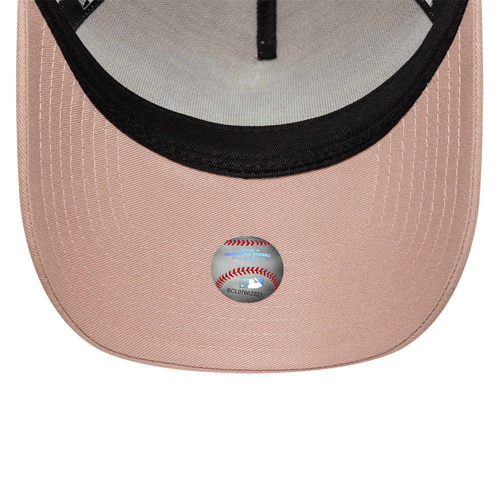 WMNS New York Yankees New Era Trucker Floral Cap Adjustable Pale Pink