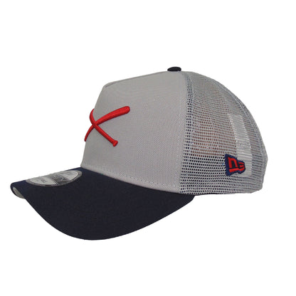 Justfitteds Crossed Bats Logo New Era 9FORTY AF Trucker Cap GNR grey
navy Side View