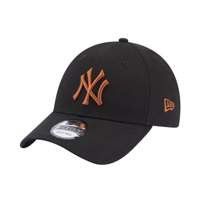 New York Yankees 9FORTY New Era Cap black black Side View