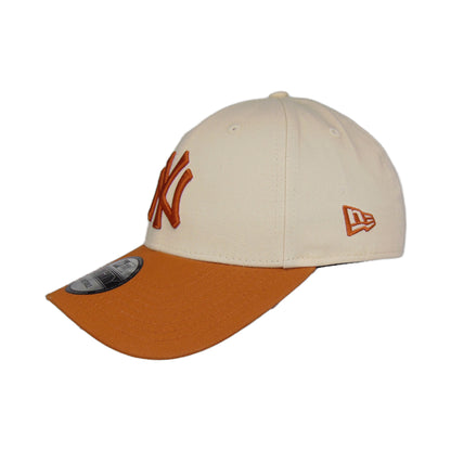 New York Yankees 9FORTY New Era Cap two tone patch beige Back View