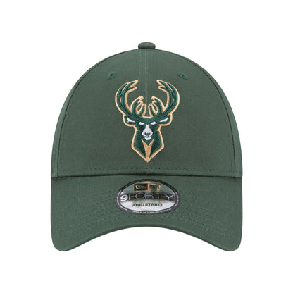 Milwaukee Bucks New Era 9FORTY Cap Patch green Front View