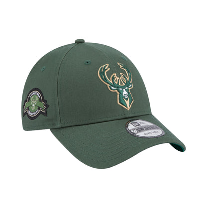 Milwaukee Bucks New Era 9FORTY Cap Patch green Back View
