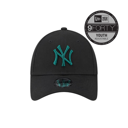 New York Yankees New Era 9FORTY YOUTH Strap back Cap black black Front View