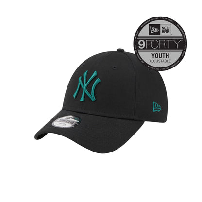 New York Yankees New Era 9FORTY YOUTH Strap back Cap black black Side View