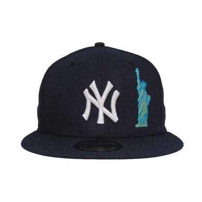 New York Yankees 9FIFTY New Era Snapback Cap Liberty Navy navy Front View