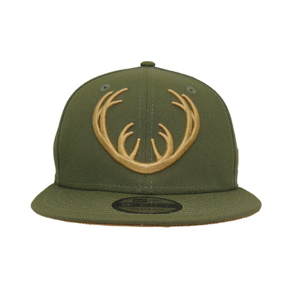 Milwaukee Bucks Custom New Era 9FIFTY Snapback Cap olive olive Front View