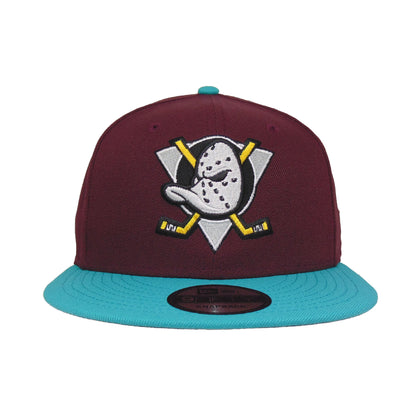 Anaheim Ducks New Era 9FIFTY Snapback Cap Alpine Team teal Front View