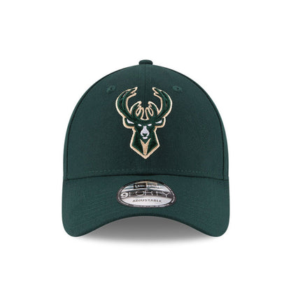 The League Milwaukee Bucks New Era 9FORTY Cap green Front View