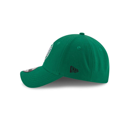 The League Boston Celtics 9FORTY New Era Cap green Undervisor View