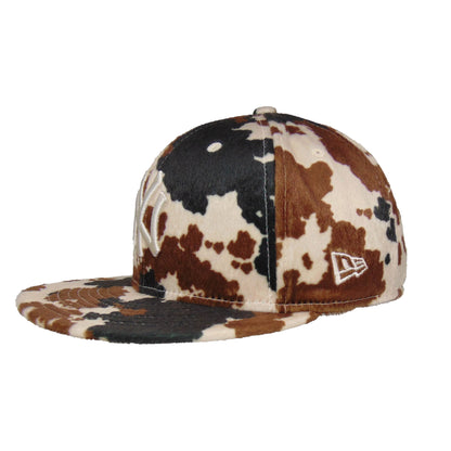 New York Yankees Animal Print 59FIFTY New Era Cap Cow beige
brown
black  Side View