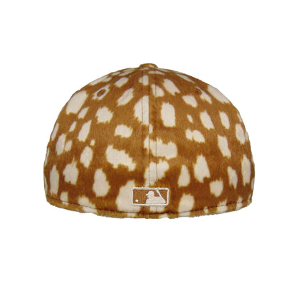 Los Angeles Dodgers Animal Print 59FIFTY New Era Cap Bambi chrome
brown Back View
