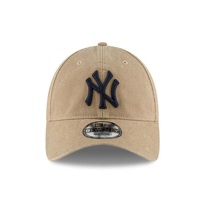 New York Yankees 9TWENTY Adjustable New Era Cap khaki khaki Front View