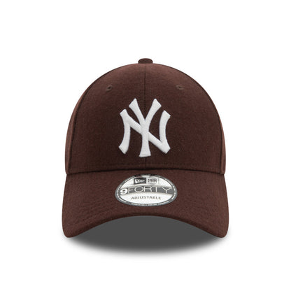 New York Yankees 9FORTY New Era Cap MRN Wool maroon Front View