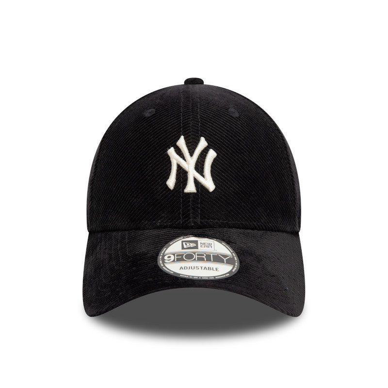 New York Yankees 9FORTY New Era Cap black corduroy