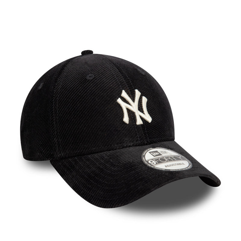 New York Yankees 9FORTY New Era Cap black corduroy