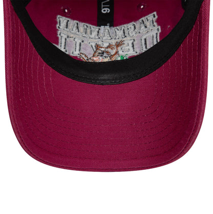 9TWENTY Adjustable New Era Cap black Taz Berry fuchsia Undervisor View