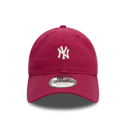New York Yankees 9TWENTY Adjustable New Era Cap berry fuchsia Front View