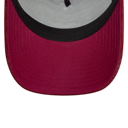 BUFFALO NY Patch New Era Trucker Cap red corduroy red Undervisor View