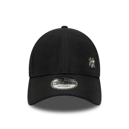 New York Yankees 9FORTY New Era Trucker Cap Flawless Black black Front View