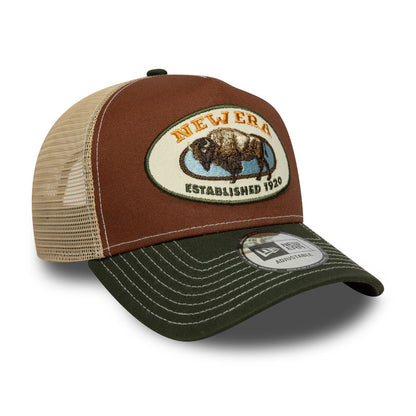 New Era Animal Patch Trucker Cap Brown Bison brown
olive Side View
