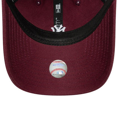 New York Yankees 9TWENTY Adjustable New Era Cap maroon maroon Undervisor View