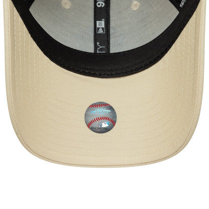 WMNS New York Yankees Beige 9FORTY New Era Cap beige
purple Undervisor View
