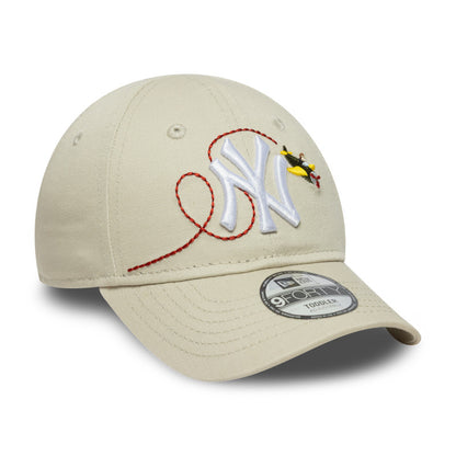 TODDLER NY Yankees New Era 9FORTY Strap back Cap Aeroplane beige Side View