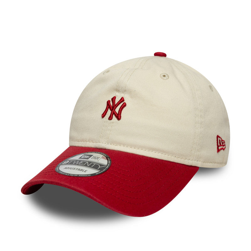 New York Yankees 9TWENTY Adjustable New Era Cap chrome red chrome
red Undervisor View