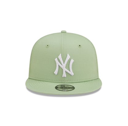 KIDS New Yankees New Era 9Fifty Snap back Cap mint green
white Front View