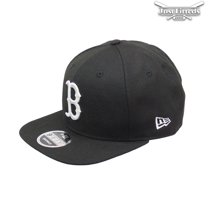 Black boston baseball cap online