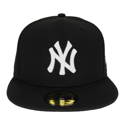 New York Yankees New Era 59FIFTY Cap Black White black 
white Front View